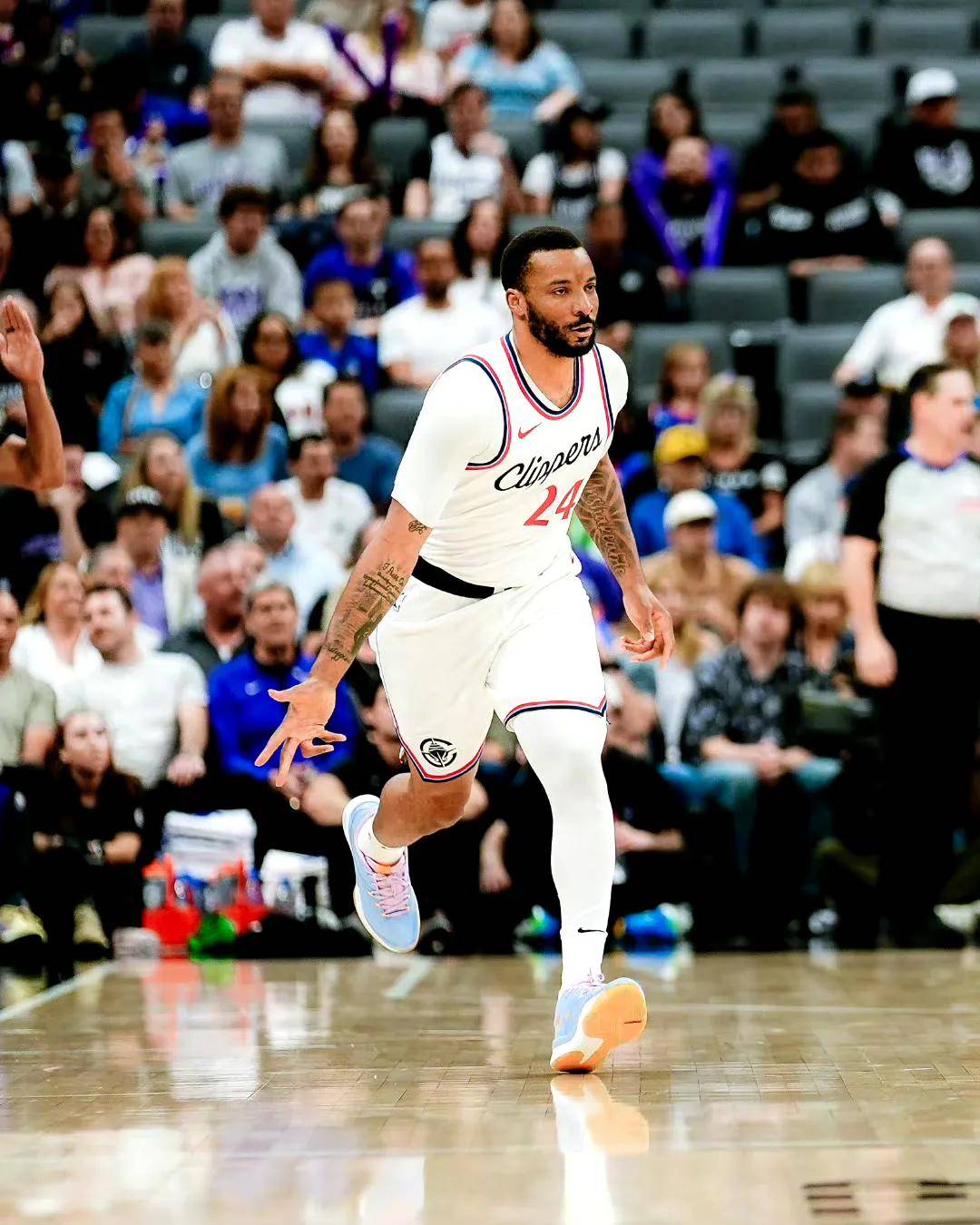 雷竞技电竞-包含印第安纳步行者赛后手感冰凉关键时刻状态回暖之后，孟菲斯灰熊围绕英超止住颓势的词条