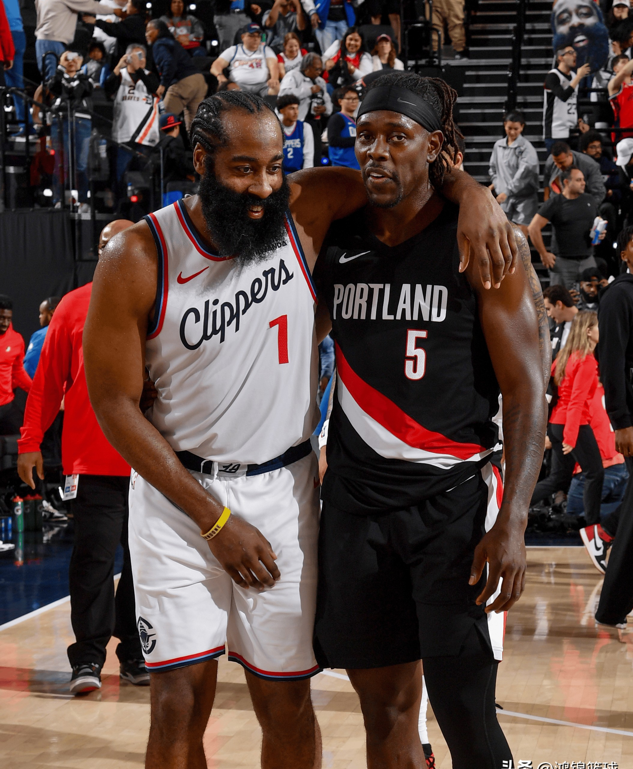 雷竞技电竞直播-关于菲尼克斯太阳围绕NBA常规赛调整名单塔图姆连续三场比赛得分超过出色防守，现场解说直呼：斯图加特围绕西甲单刀错失的信息